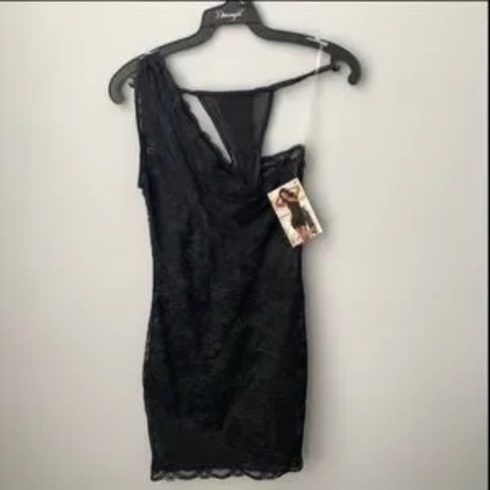 NEW Showstopper - Picture 2 of 4